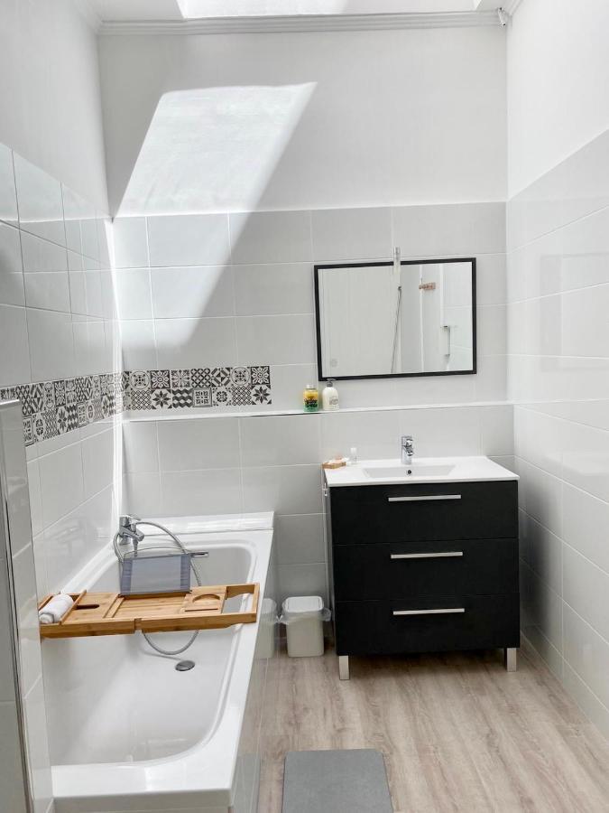 Апартаменты Garden Spa-Hyper Centre Avec Cour-Calme-Sauna-Hamam Труа Экстерьер фото